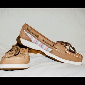 Women’s Size 6 Sperry|Tan leather and pink stripes